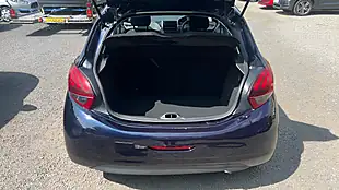 Used 2019 Peugeot 208 Active Blue - Interior and Exterior details 15