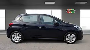 Used 2019 Peugeot 208 Active Blue - Interior and Exterior details 16