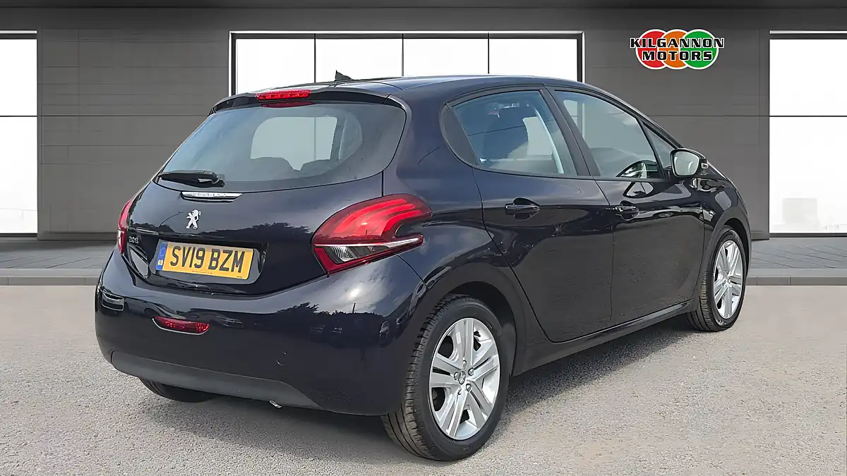 Used 2019 Peugeot 208 Active Blue - Interior and Exterior details 18