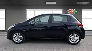Used 2019 Peugeot 208 Active Blue - Interior and Exterior details 3