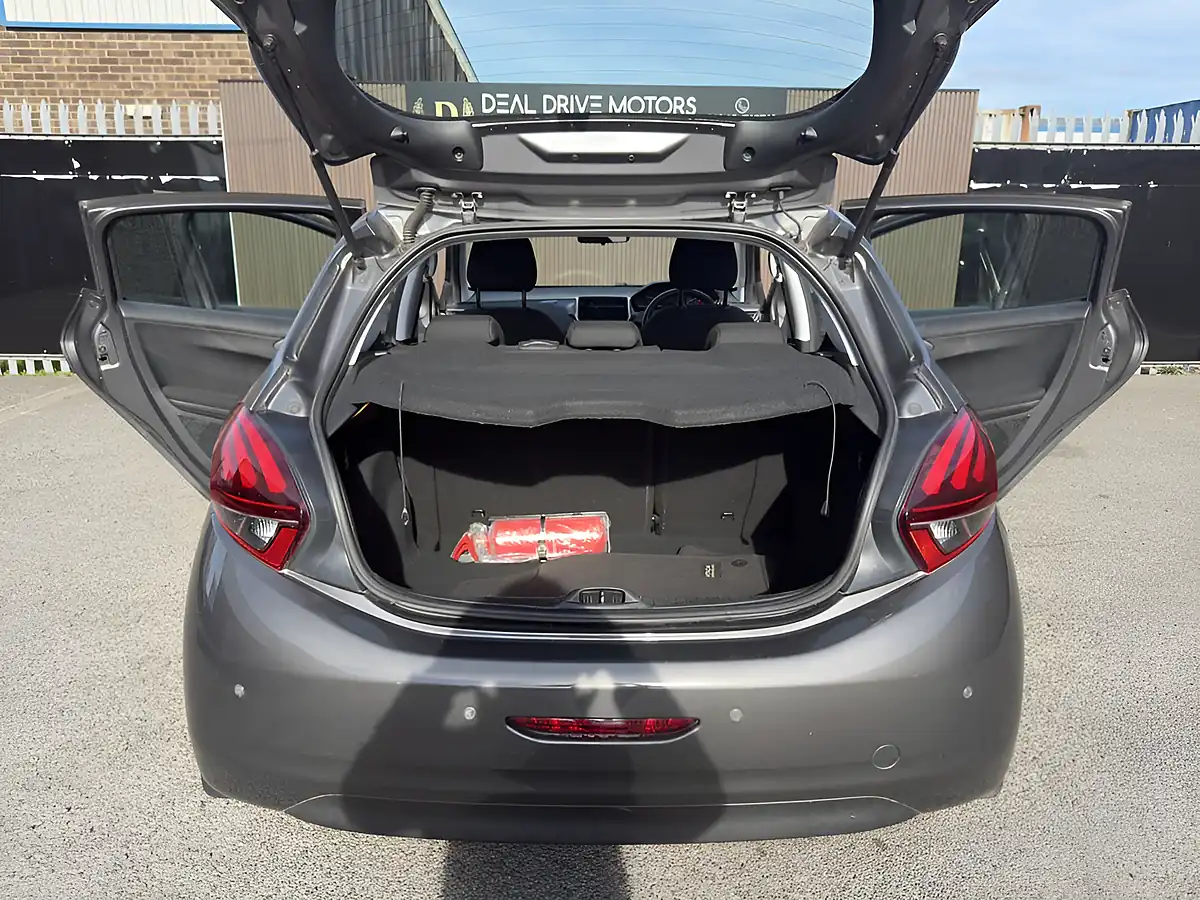 Used 2019 Peugeot 208 Active Grey - Interior and Exterior details 13