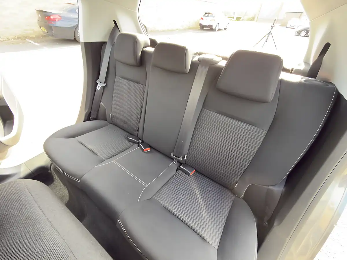 Used 2019 Peugeot 208 Active Grey - Interior and Exterior details 19