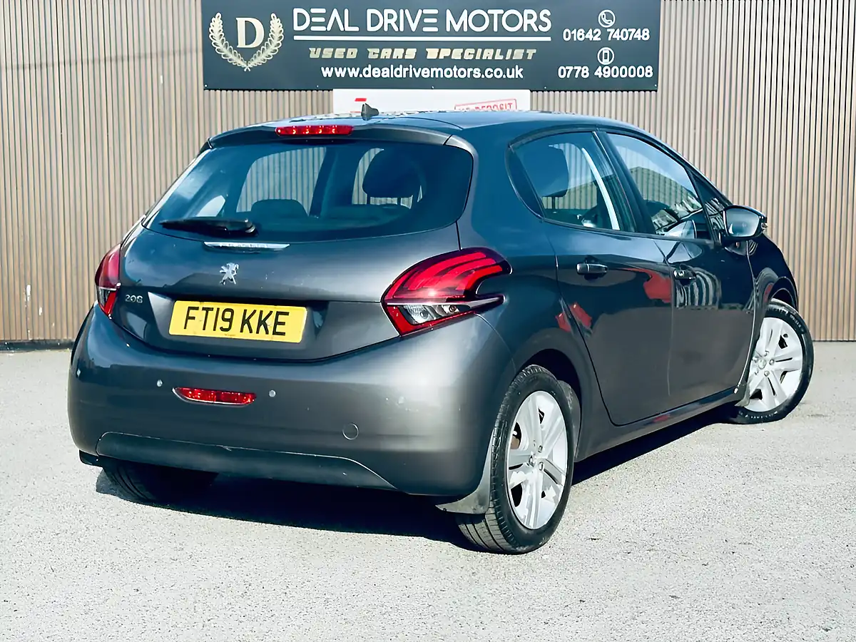 Used 2019 Peugeot 208 Active Grey - Interior and Exterior details 8