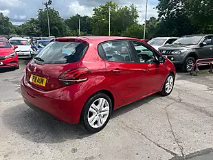 Used 2019 Peugeot 208 Active Red - Interior and Exterior details 3