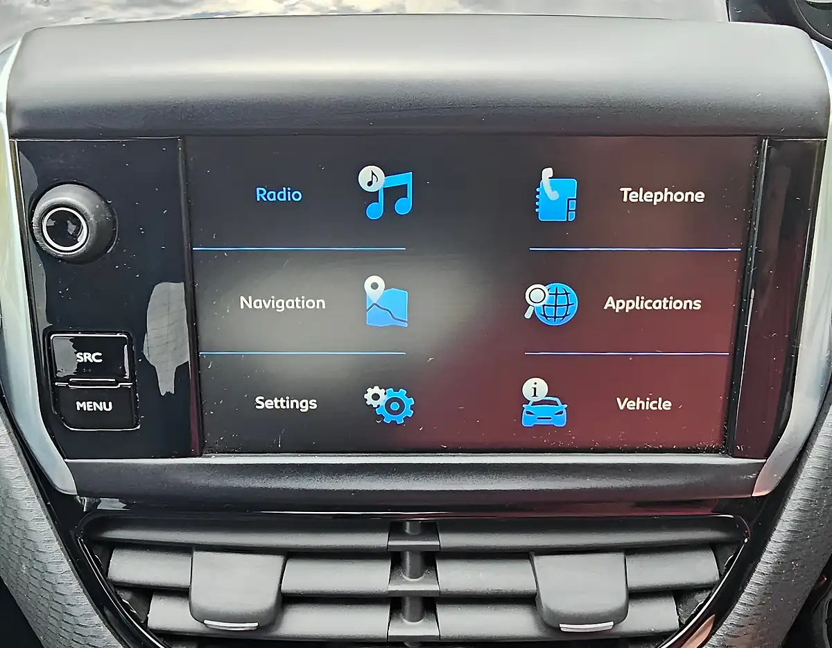 Used 2019 Peugeot 208 GT Line Grey - Interior and Exterior details 10