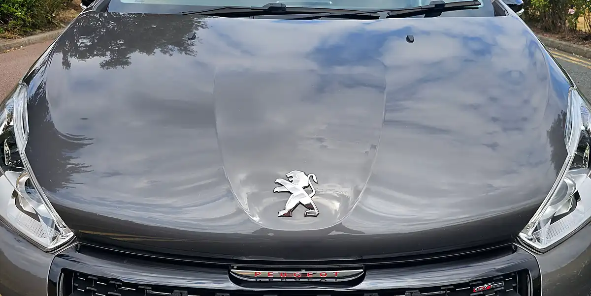 Used 2019 Peugeot 208 GT Line Grey - Interior and Exterior details 3