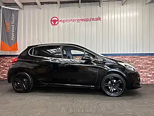 Used 2019 Peugeot 208 GT Line Nera Black - Interior and Exterior details 10