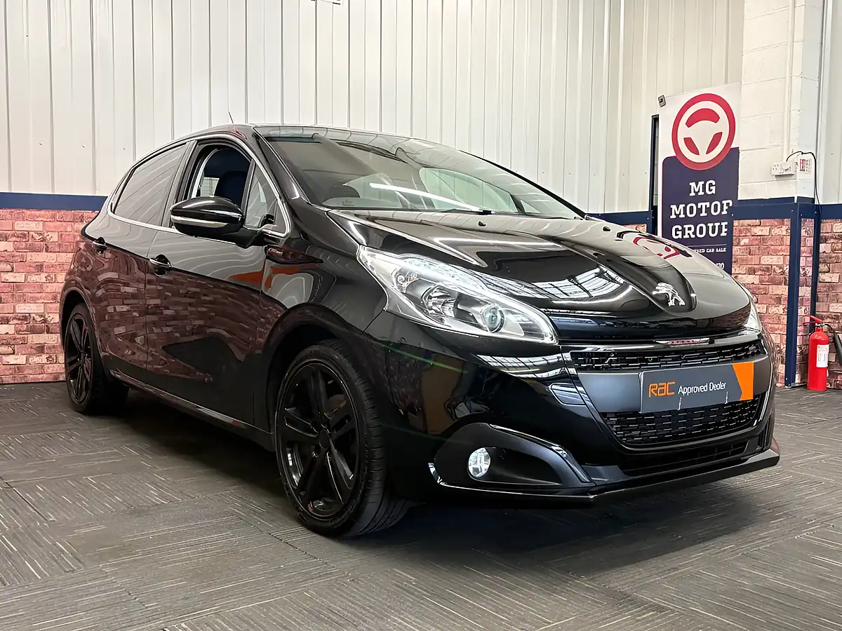 Used 2019 Peugeot 208 GT Line Nera Black - Interior and Exterior details 12