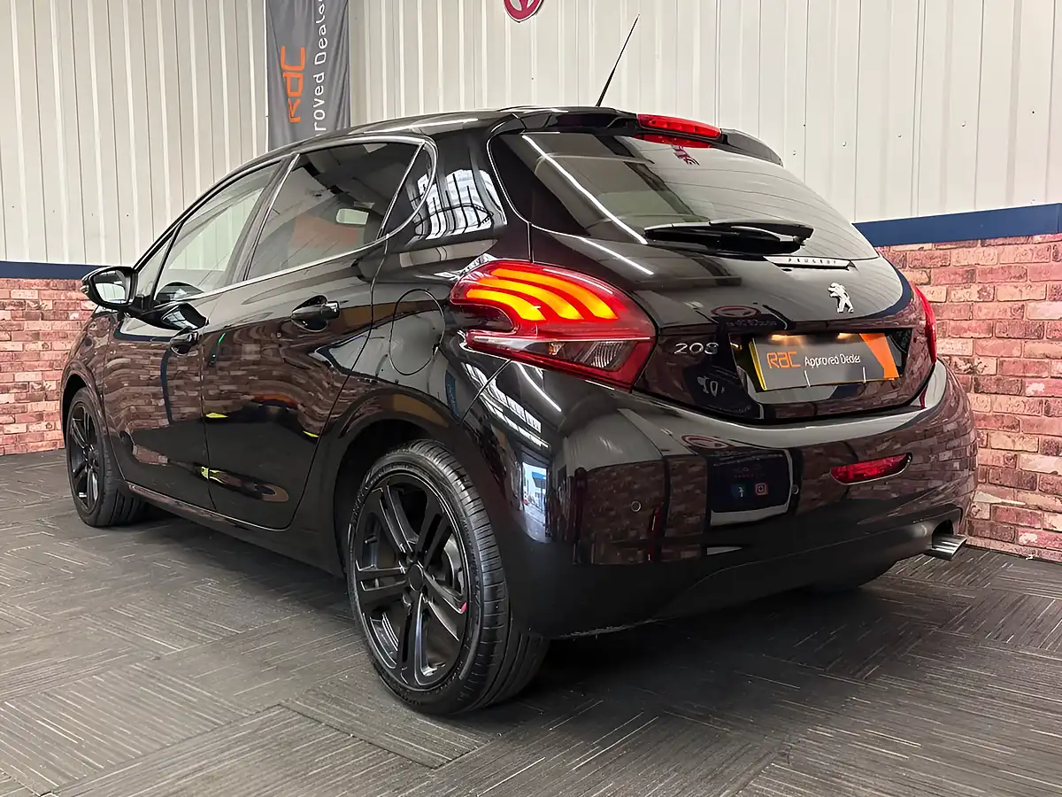 Used 2019 Peugeot 208 GT Line Nera Black - Interior and Exterior details 15