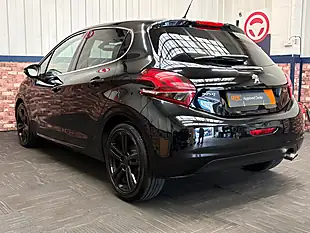 Used 2019 Peugeot 208 GT Line Nera Black - Interior and Exterior details 16