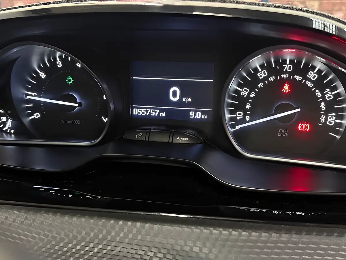 Used 2019 Peugeot 208 GT Line Nera Black - Interior and Exterior details 8