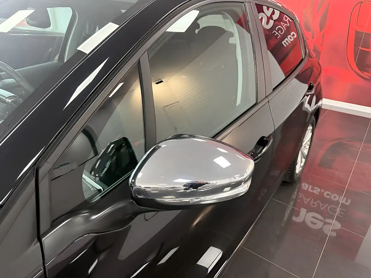 Used 2019 Peugeot 208 Signature Black - Interior and Exterior details 11