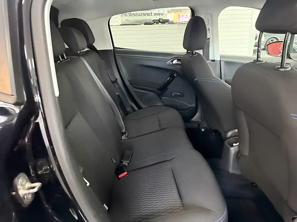 Used 2019 Peugeot 208 Signature Black - Interior and Exterior details 5