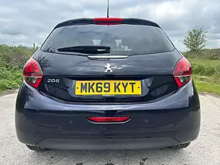 Used 2019 Peugeot 208 Signature Blue - Interior and Exterior details 10