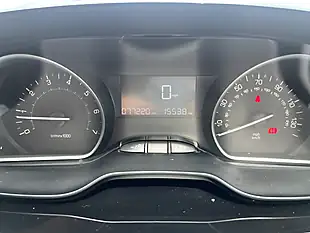 Used 2019 Peugeot 208 Signature Blue - Interior and Exterior details 20