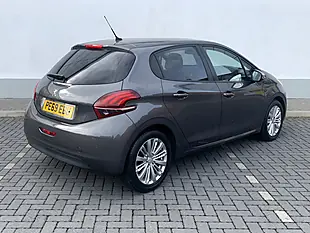 Used 2019 Peugeot 208 Signature Grey - Interior and Exterior details 10