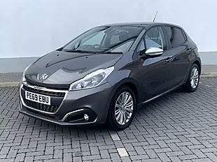 Used 2019 Peugeot 208 Signature Grey - Interior and Exterior details 4