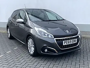 Used 2019 Peugeot 208 Signature Grey - Interior and Exterior details 6