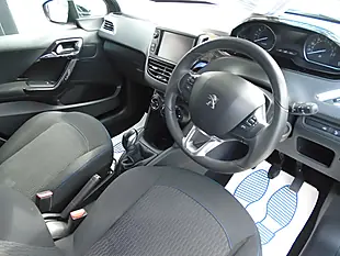 Used 2019 Peugeot 208 Signature Grey - Interior and Exterior details 10