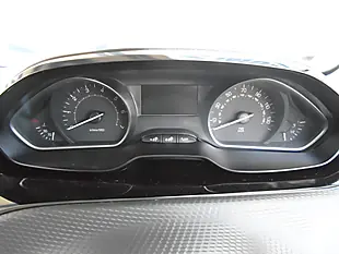 Used 2019 Peugeot 208 Signature Grey - Interior and Exterior details 11