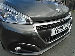 Used 2019 Peugeot 208 Signature Grey - Interior and Exterior details 19