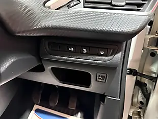 Used 2019 Peugeot 208 Signature White - Interior and Exterior details 14