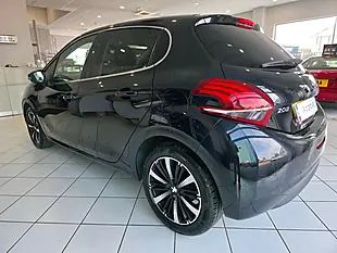 Used 2019 Peugeot 208 Tech Edition Black - Interior and Exterior details 4