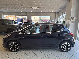 Used 2019 Peugeot 208 Tech Edition Blue - Interior and Exterior details 4