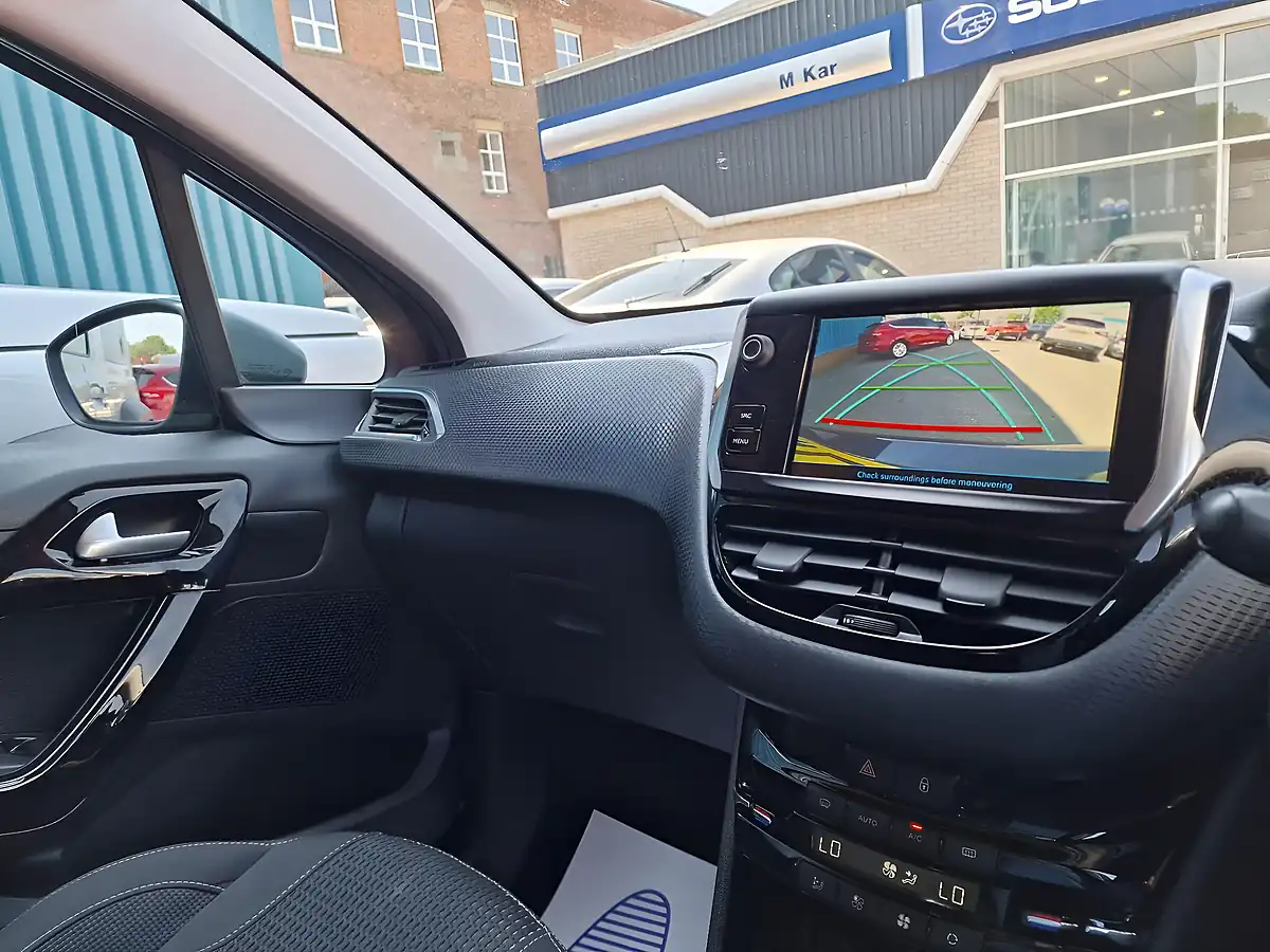 Used 2019 Peugeot 208 Tech Edition Blue - Interior and Exterior details 8