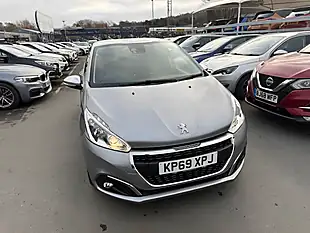 Used 2019 Peugeot 208 Tech Edition Grey - Interior and Exterior details 13