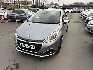 Used 2019 Peugeot 208 Tech Edition Grey - Interior and Exterior details 16