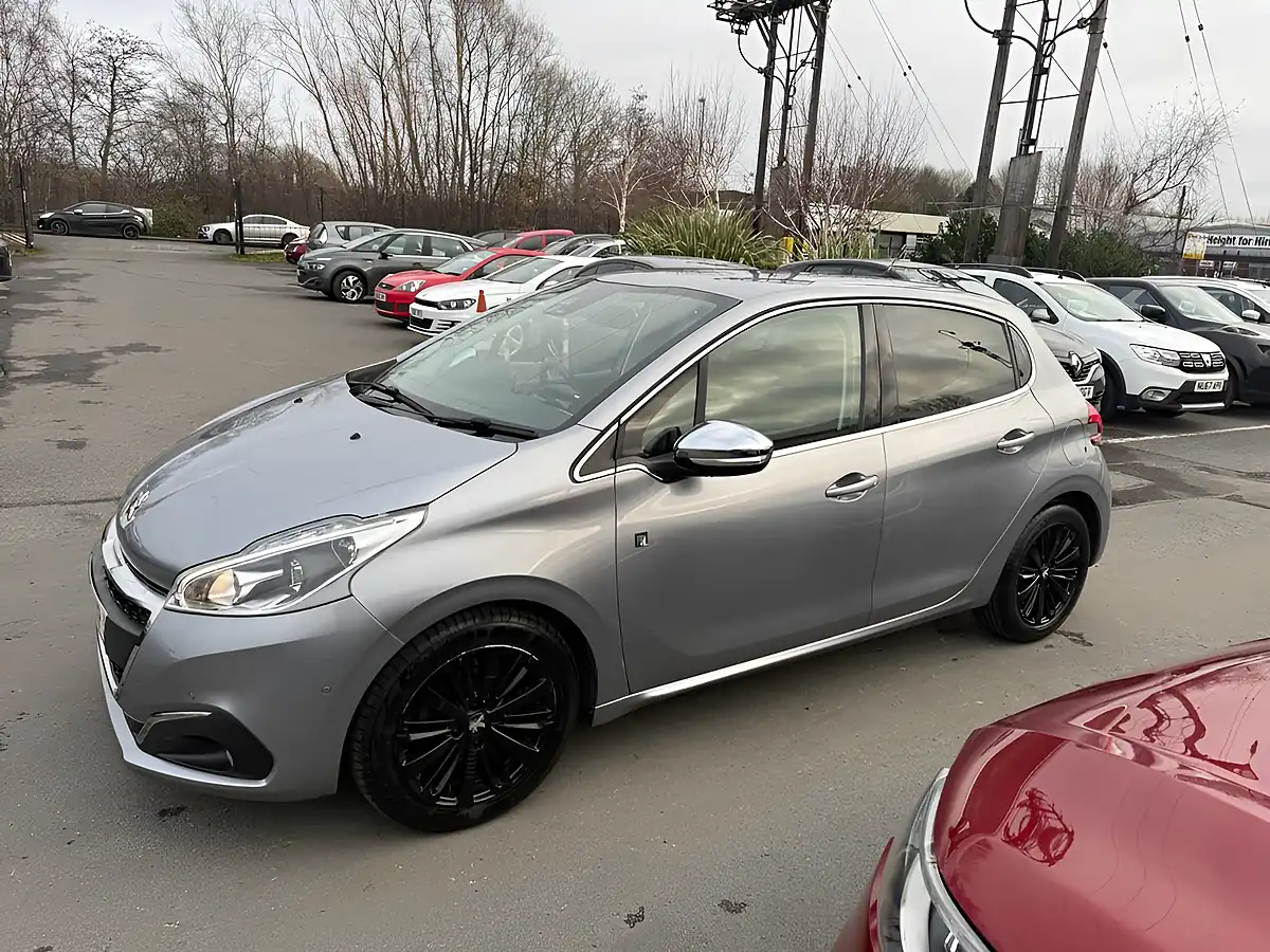 Used 2019 Peugeot 208 Tech Edition Grey - Interior and Exterior details 19