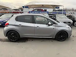 Used 2019 Peugeot 208 Tech Edition Grey - Interior and Exterior details 3