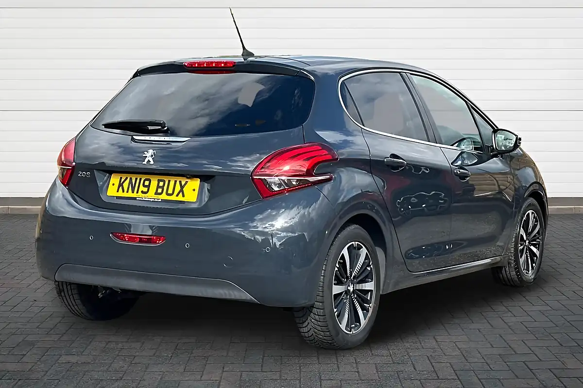 Used 2019 Peugeot 208 Tech Edition Grey - Interior and Exterior details 3
