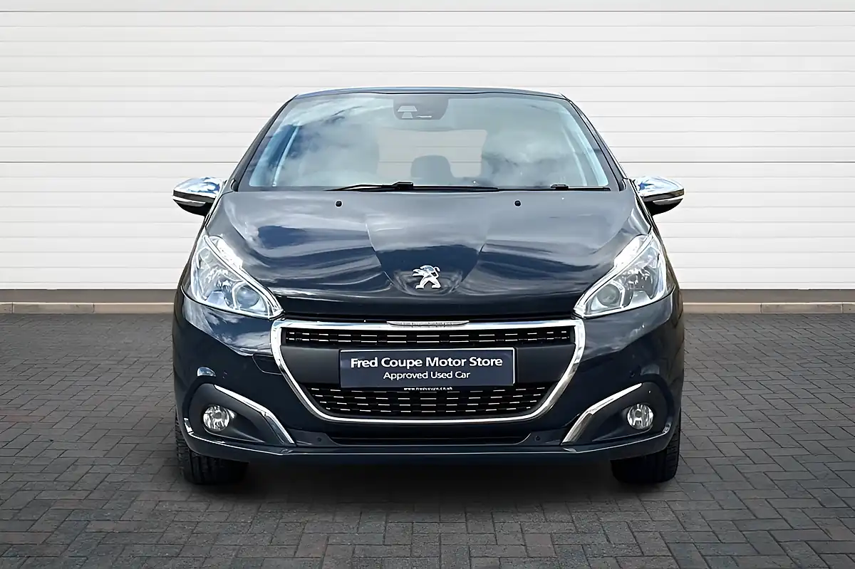 Used 2019 Peugeot 208 Tech Edition Grey - Interior and Exterior details 8