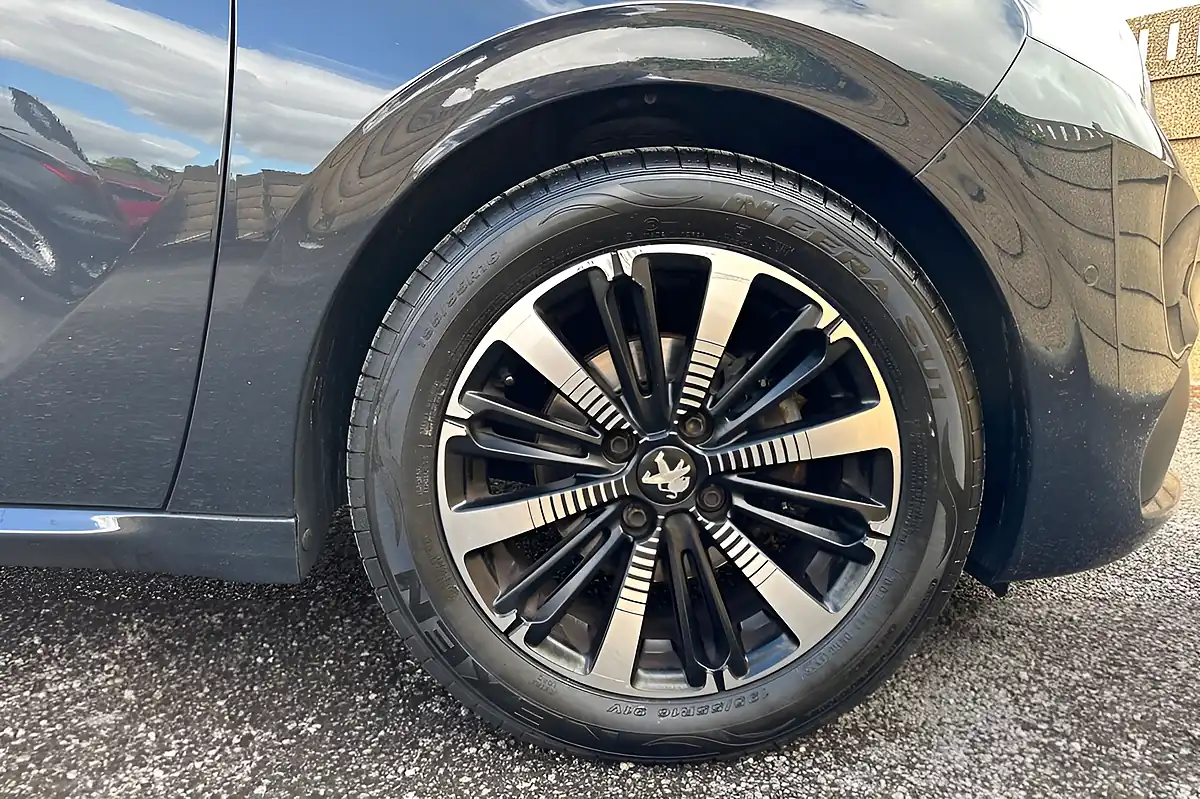 Used 2019 Peugeot 208 Tech Edition Grey - Interior and Exterior details 9