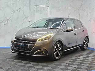Used 2019 Peugeot 208 Tech Edition Grey - Interior and Exterior details 4
