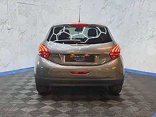 Used 2019 Peugeot 208 Tech Edition Grey - Interior and Exterior details 6
