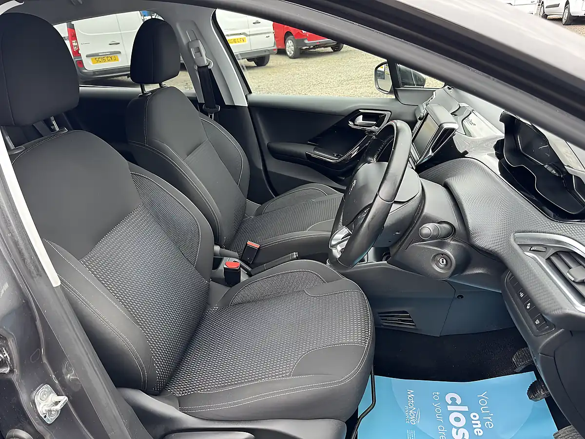 Used 2019 Peugeot 208 Tech Edition Grey - Interior and Exterior details 16