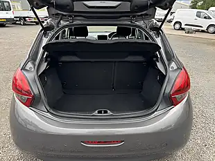 Used 2019 Peugeot 208 Tech Edition Grey - Interior and Exterior details 17