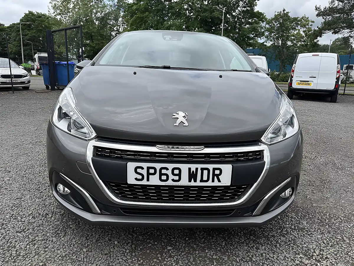 Used 2019 Peugeot 208 Tech Edition Grey - Interior and Exterior details 2