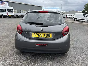 Used 2019 Peugeot 208 Tech Edition Grey - Interior and Exterior details 6