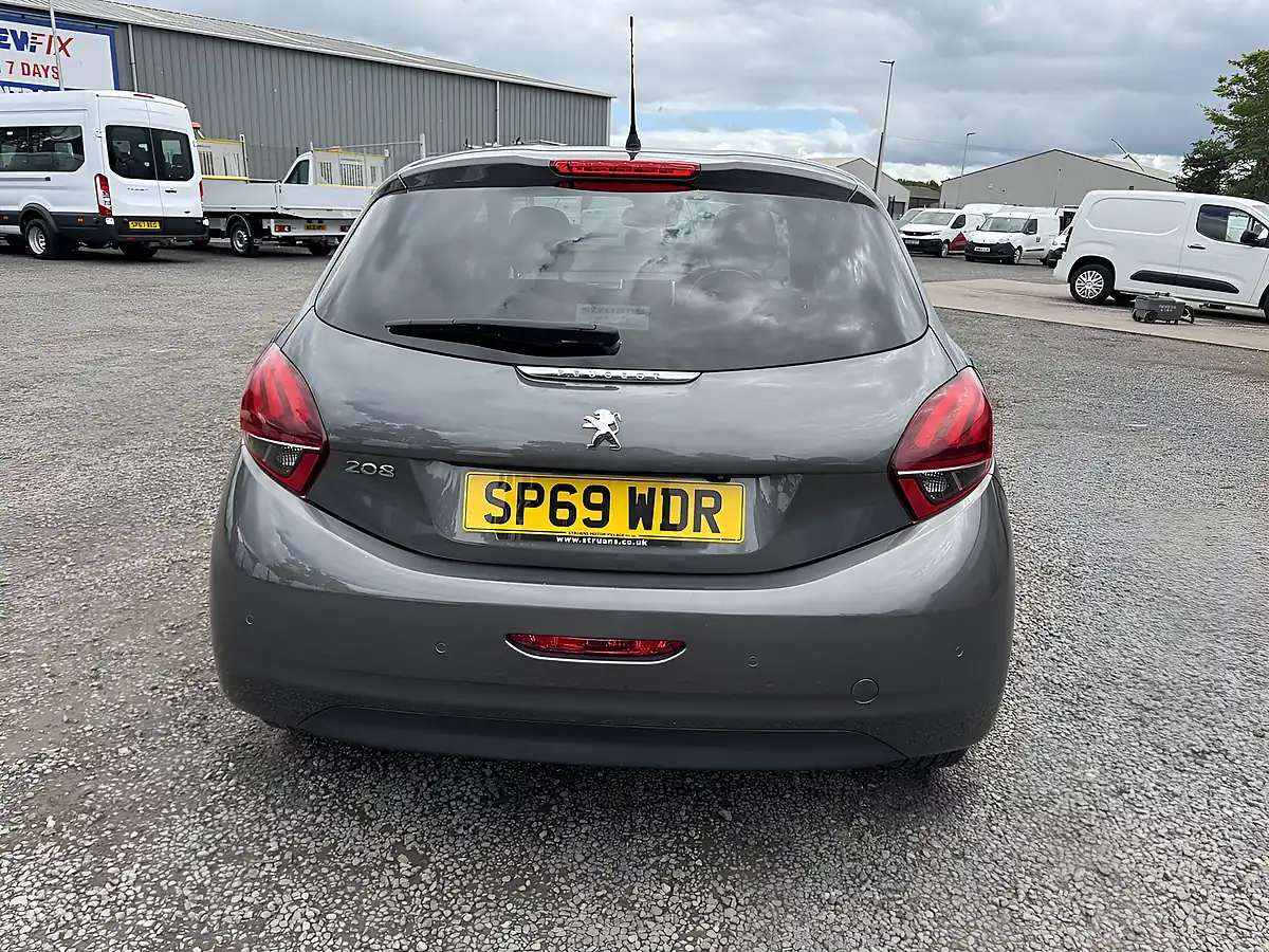 Used 2019 Peugeot 208 Tech Edition Grey - Interior and Exterior details 6