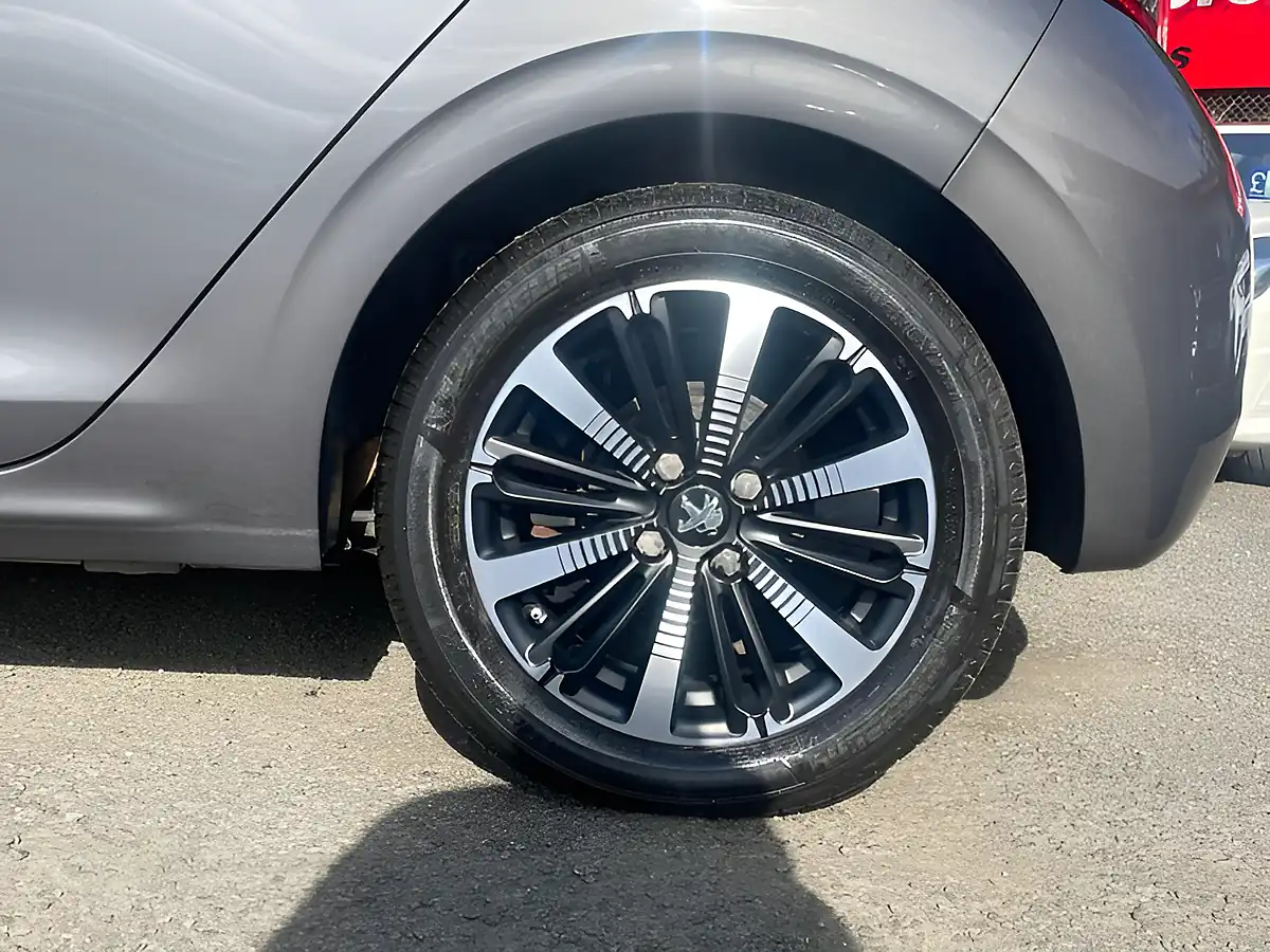 Used 2019 Peugeot 208 Tech Edition Grey - Interior and Exterior details 5
