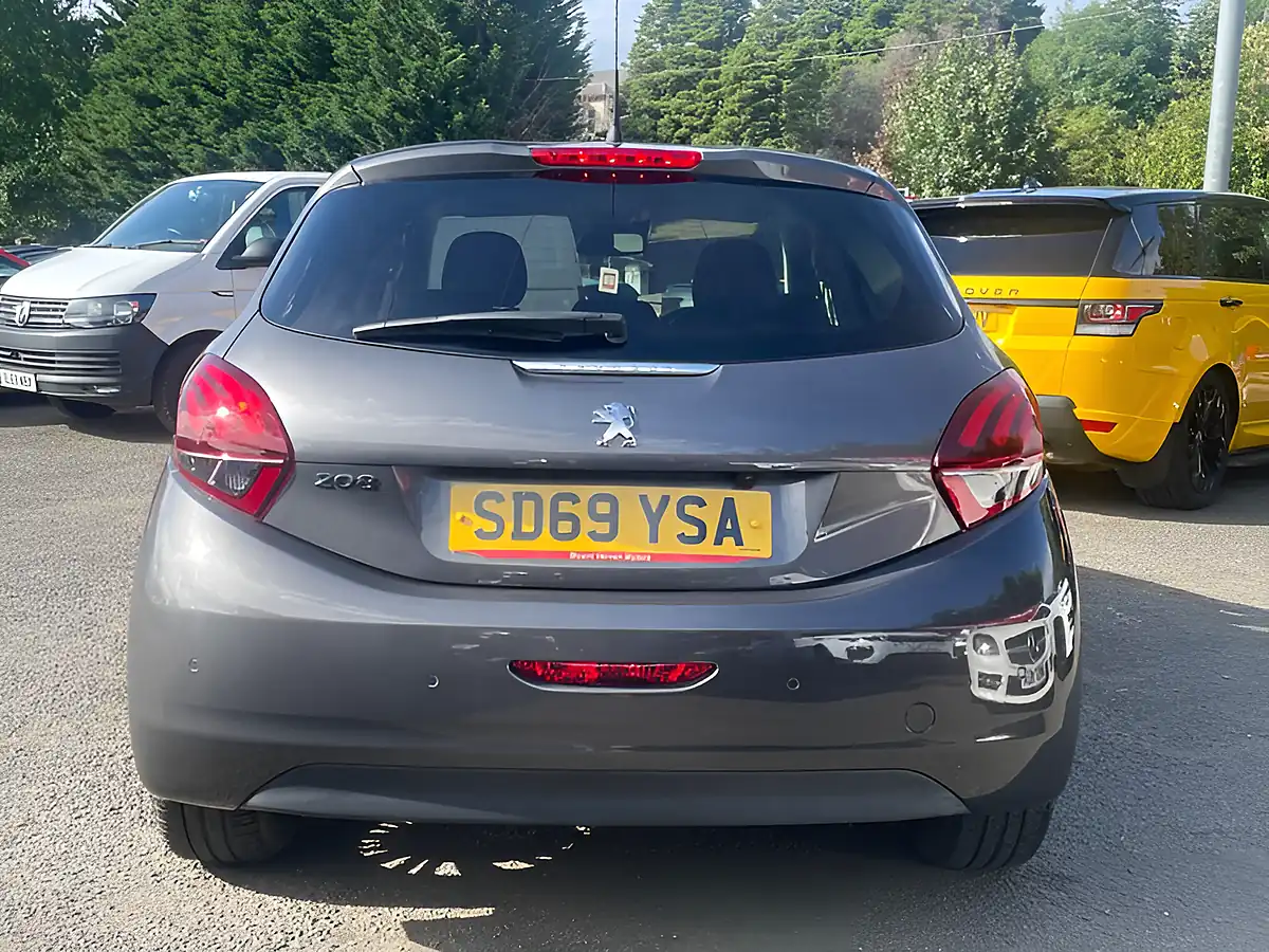 Used 2019 Peugeot 208 Tech Edition Grey - Interior and Exterior details 7