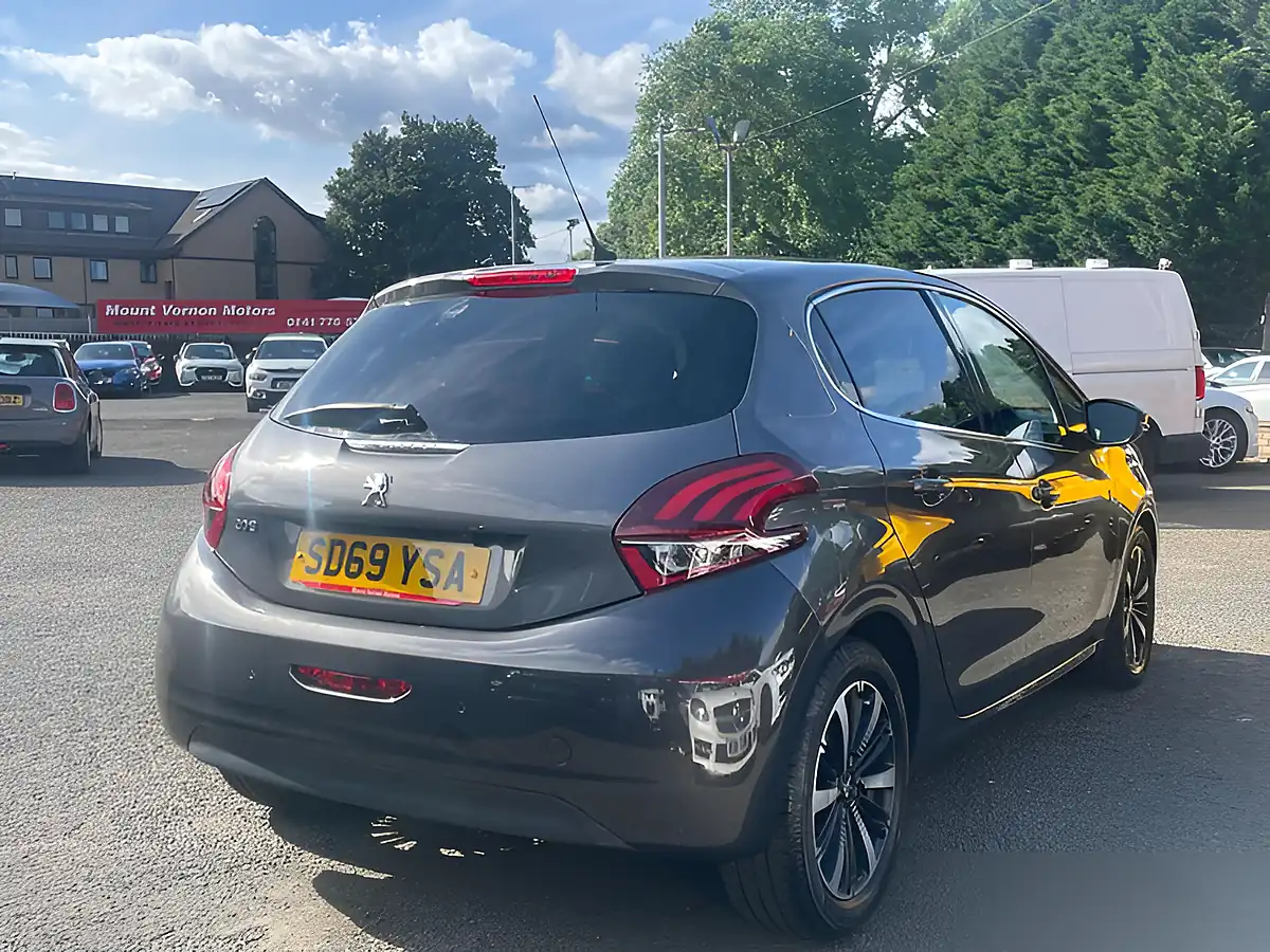 Used 2019 Peugeot 208 Tech Edition Grey - Interior and Exterior details 8