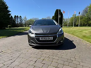 Used 2019 Peugeot 208 Tech Edition Grey - Interior and Exterior details 10