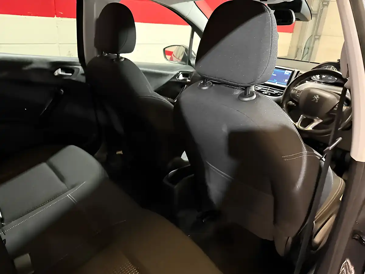 Used 2019 Peugeot 208 Tech Edition Grey - Interior and Exterior details 18