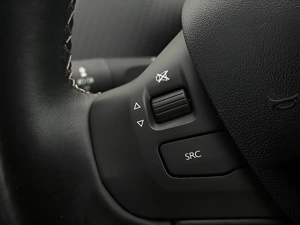 Used 2019 Peugeot 208 Tech Edition Red - Interior and Exterior details 19