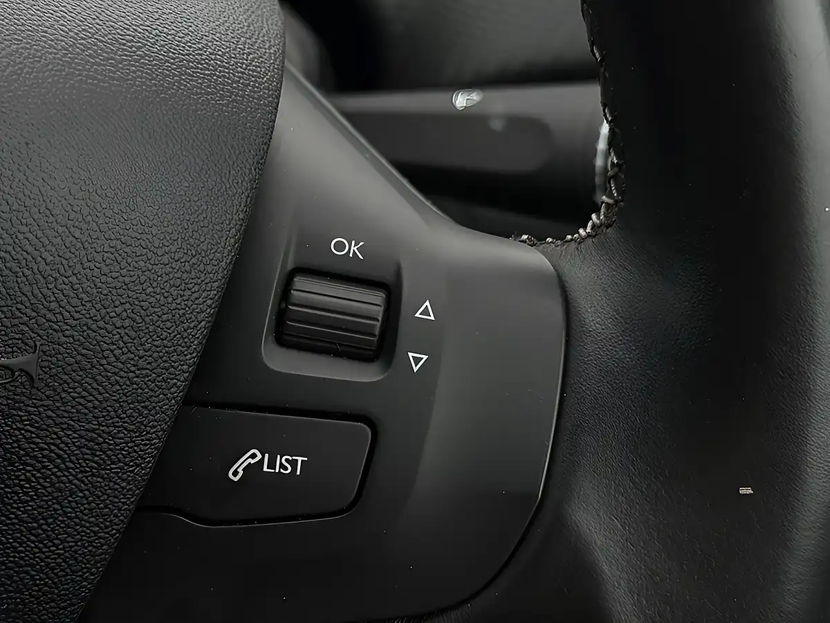 Used 2019 Peugeot 208 Tech Edition Red - Interior and Exterior details 20